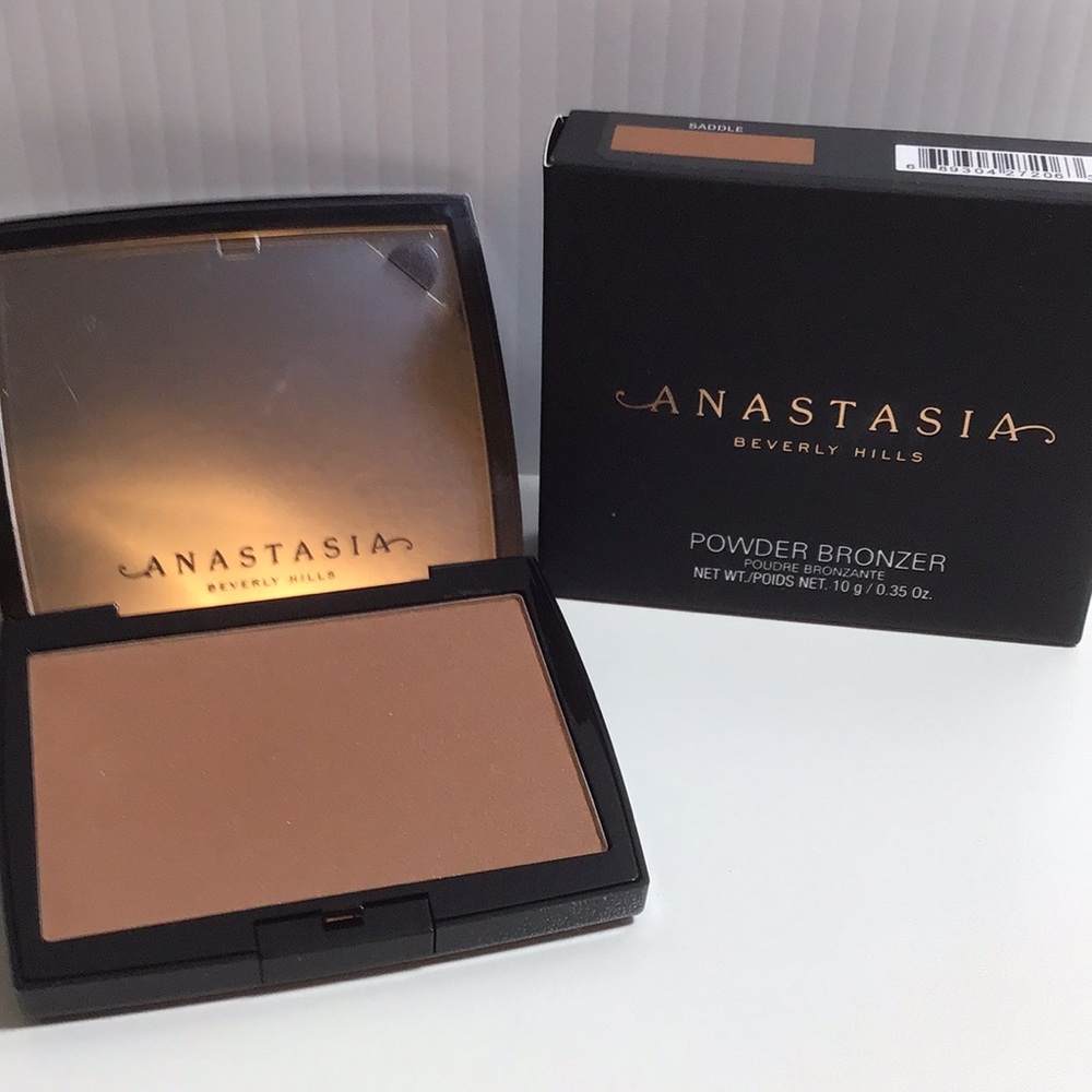 Anastasia Beverley Hills powder bronzer in saddle NEW